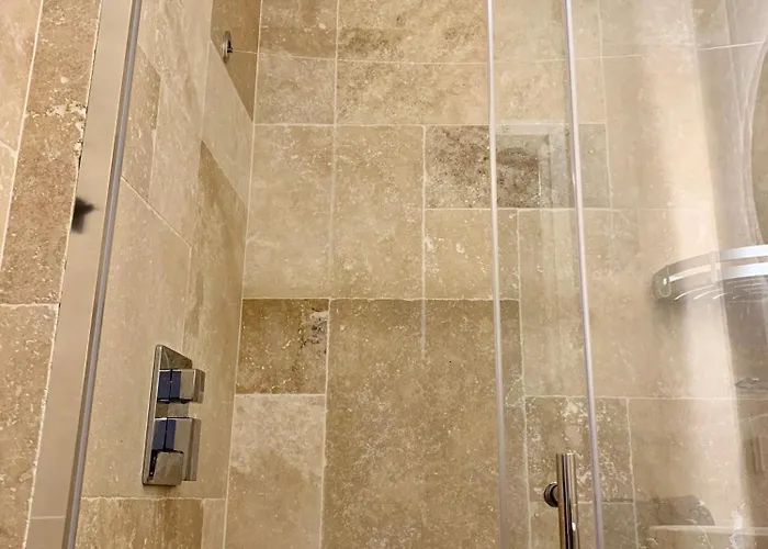 Old Town Haven أنتيب